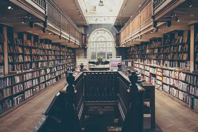 DEI Restrictions in US Colleges: Legislation & Impact