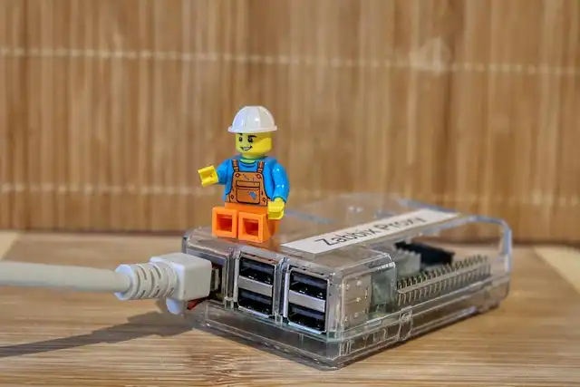 Edge Computing: Architecture, Benefits & IoT Applications