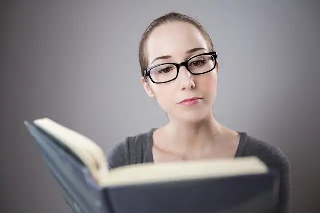 College Completion Gaps: Socioeconomic Disparities Persist