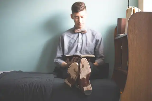 Prison Education: Challenges, Benefits, and Peer Support